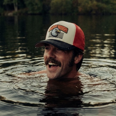 Lippis - Black River Falcon Cotton Cap (kermanvärinen/punainen/musta)