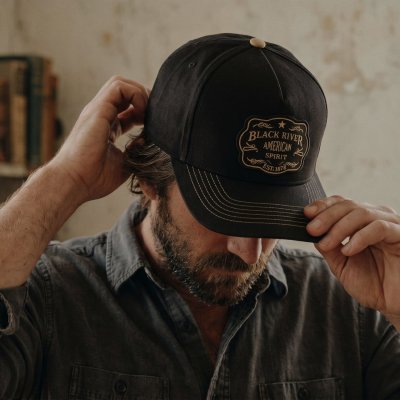 Lippis - Black River Midnight Trucker (musta)