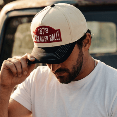 Lippis - Black River Louisville Cotton Snapback (luonnonvalkoinen/musta)