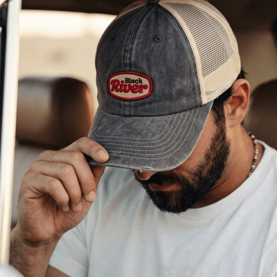 Lippis - Black River Portland Washed Trucker (musta/kerma)