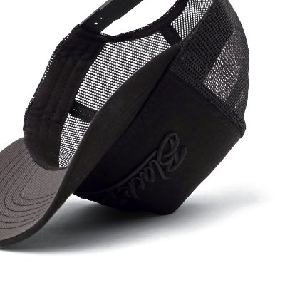 Lippis - Black River Classic Trucker (musta)