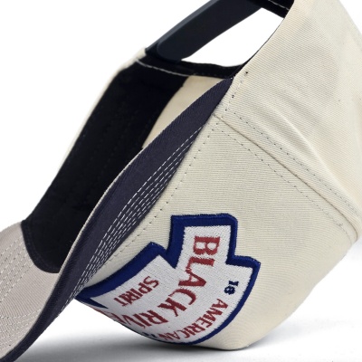 Lippis - Black River Nashville Cotton Snapback (luonnonvalkoinen/tummansininen)