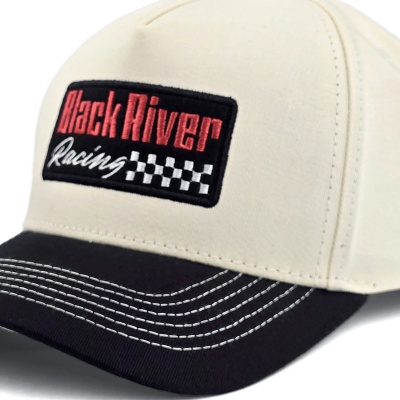 Lippis - Black River Racing Cotton Snapback (luonnonvalkoinen/musta)