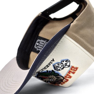 Lippis - Black River Gambler Trucker (luonnonvalkoinen/beige/tummansininen)