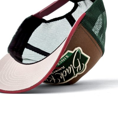 Lippis - Black River Outlaw Trucker (ruskea/vihreä/punainen)