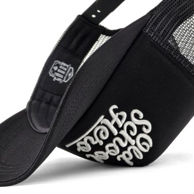 Lippis - Gårda Trucker Old School Hero (musta)