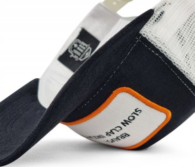 Lippis - Gårda Velvet Trucker Slow Clap (mustavalkoinen)